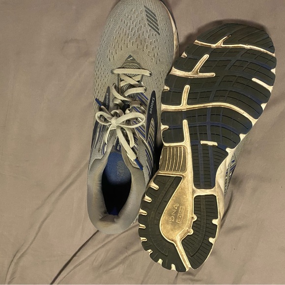 Brooks Adrenaline GTS - Picture 3 of 3